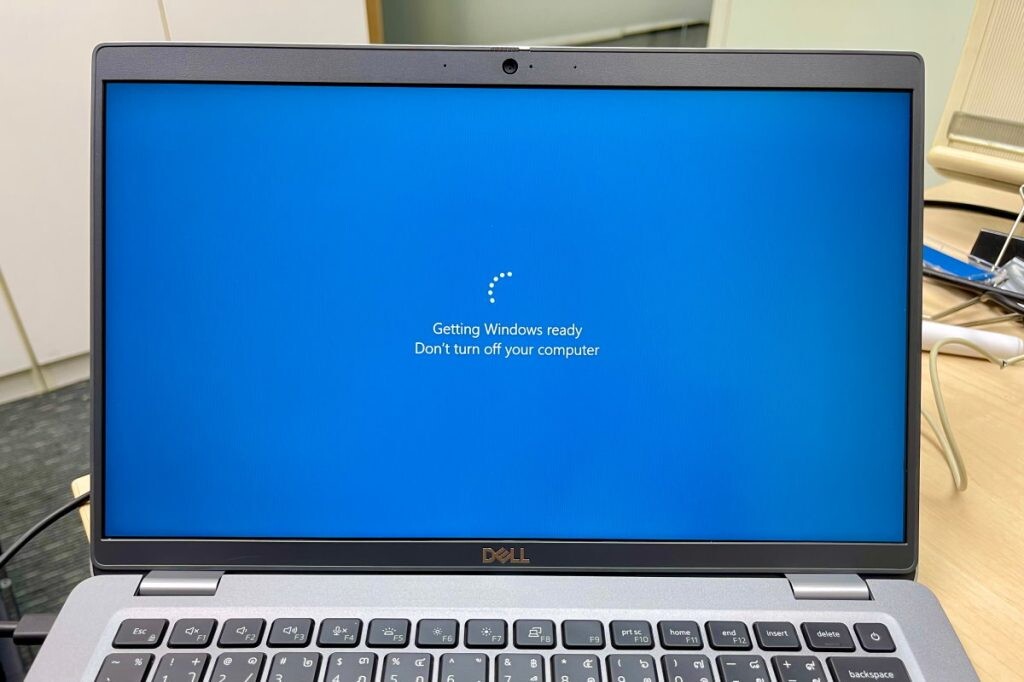 Windows 10 updating screen on laptop